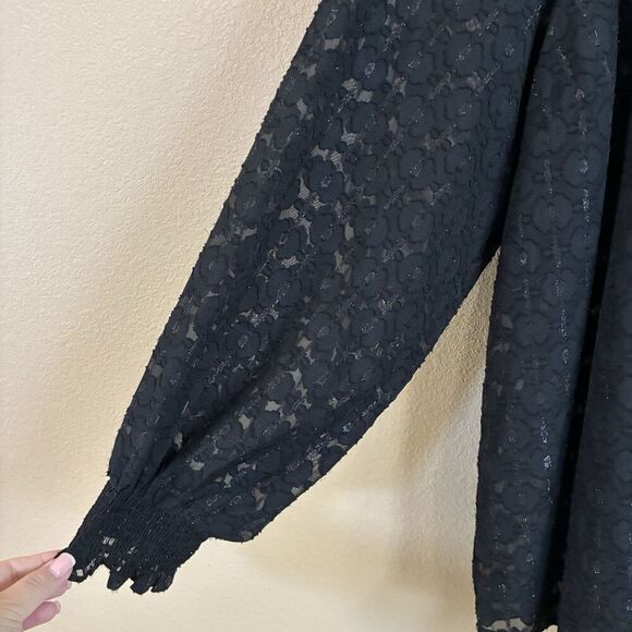 Torrid New Size 3X Black Shimmer Geo Clip Chiffon Smocked‎ Blouson Sleeve Blouse - Picture 9 of 13